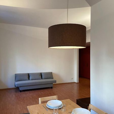 Accomodo Mib52 Bivano Sant'Ambrogio Milão Exterior foto